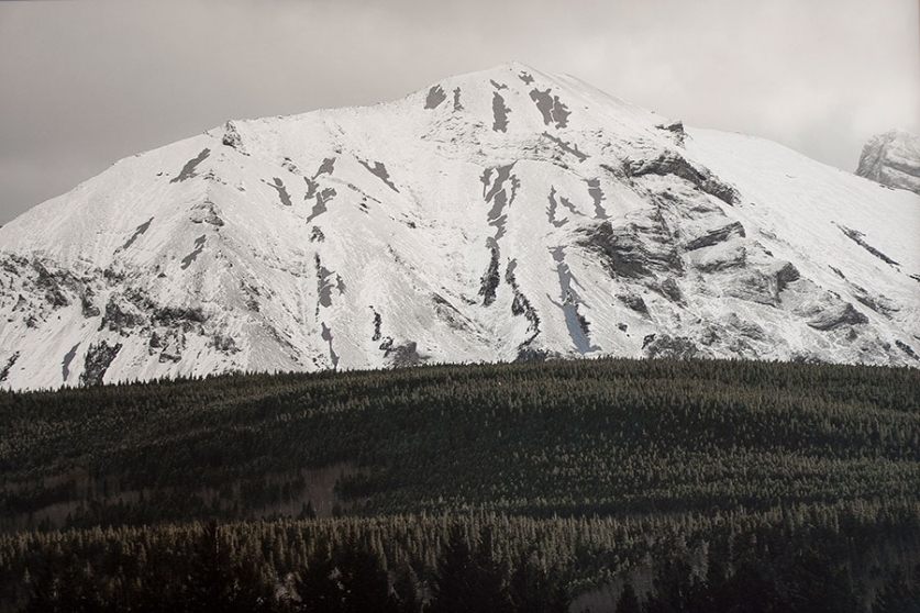 http://www.owa.mirunadragan.com/files/gimgs/th-12_Dragan06_TheMountainsAreMirrors1-web.jpg